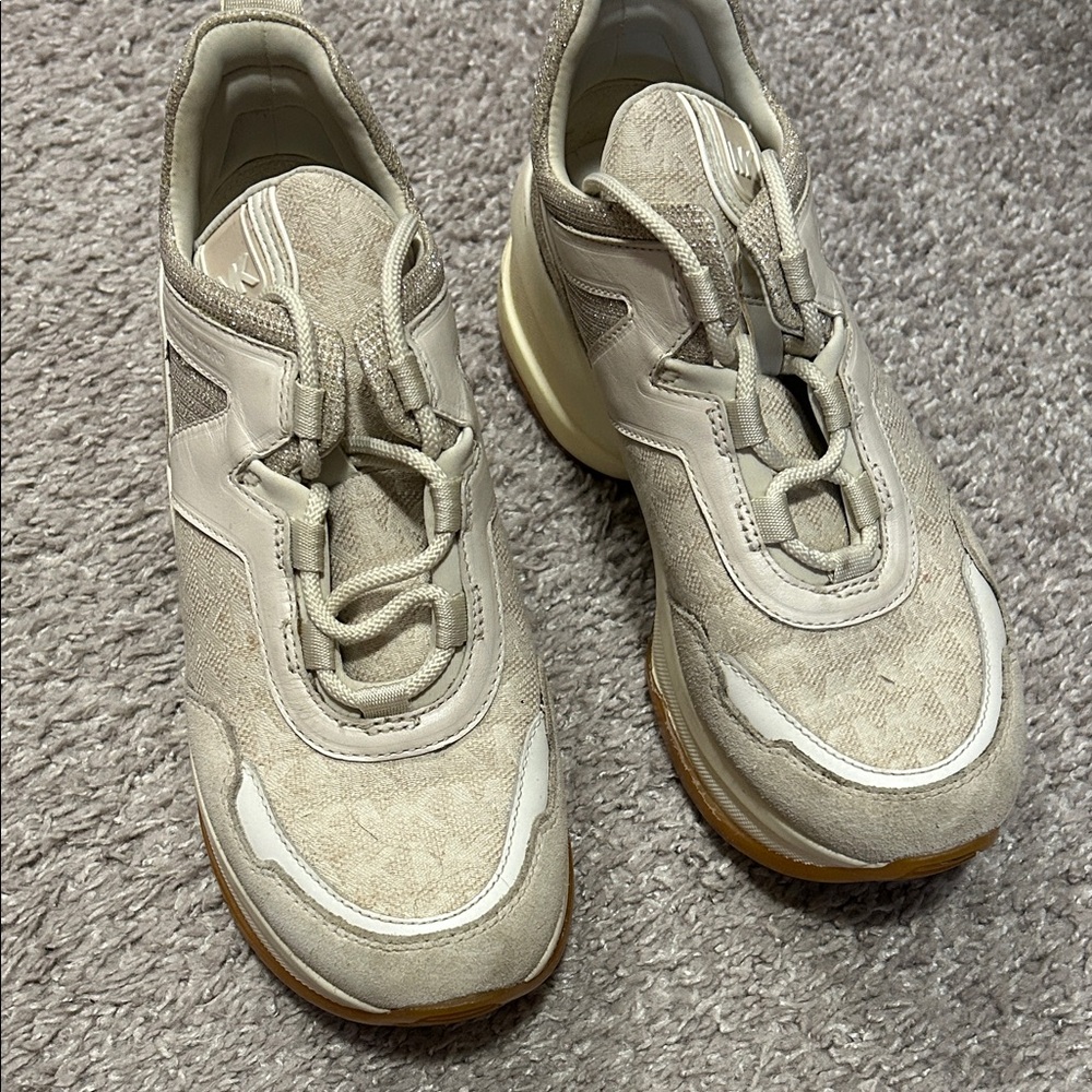 MICHAEL Michael Kors Cream Platform Sneakers